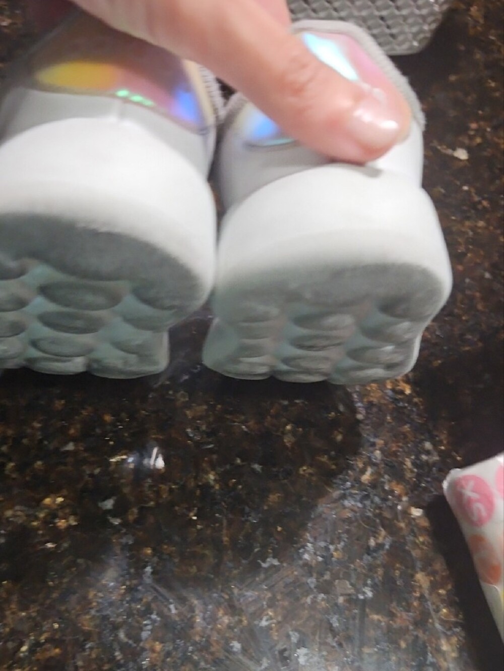 Adidas Bubble White Kids Velcro Sneakers with Iridescent Stripe 7K - Picture 13 of 14